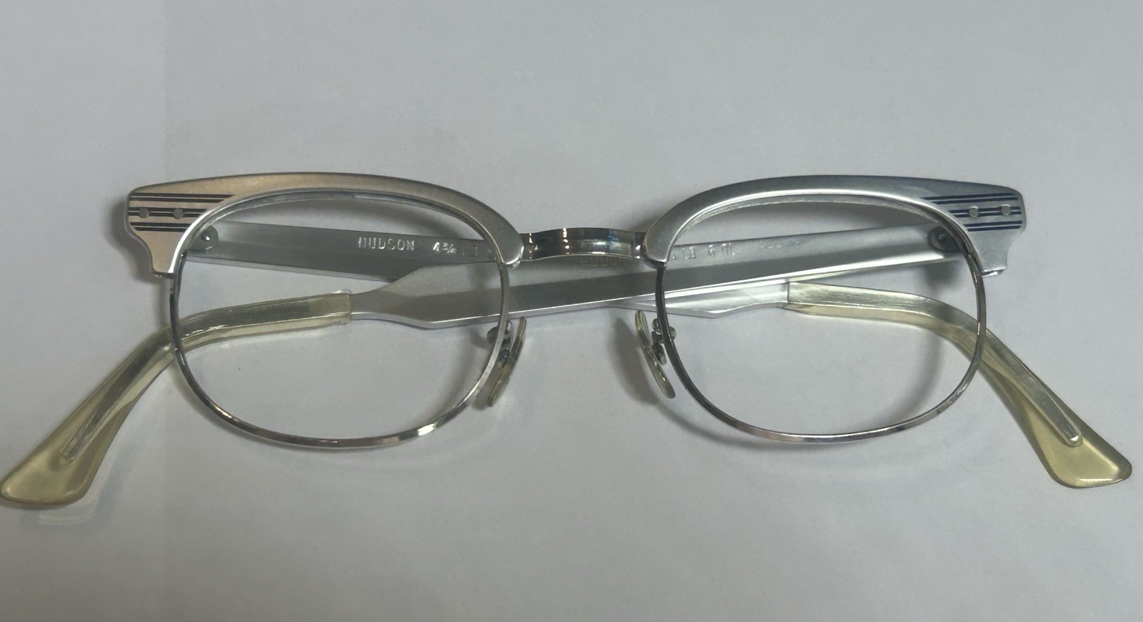 HUDSON Vintage Aluminum Eyeglass Frames 4 3/4 Silver USA 46 -22 NOS