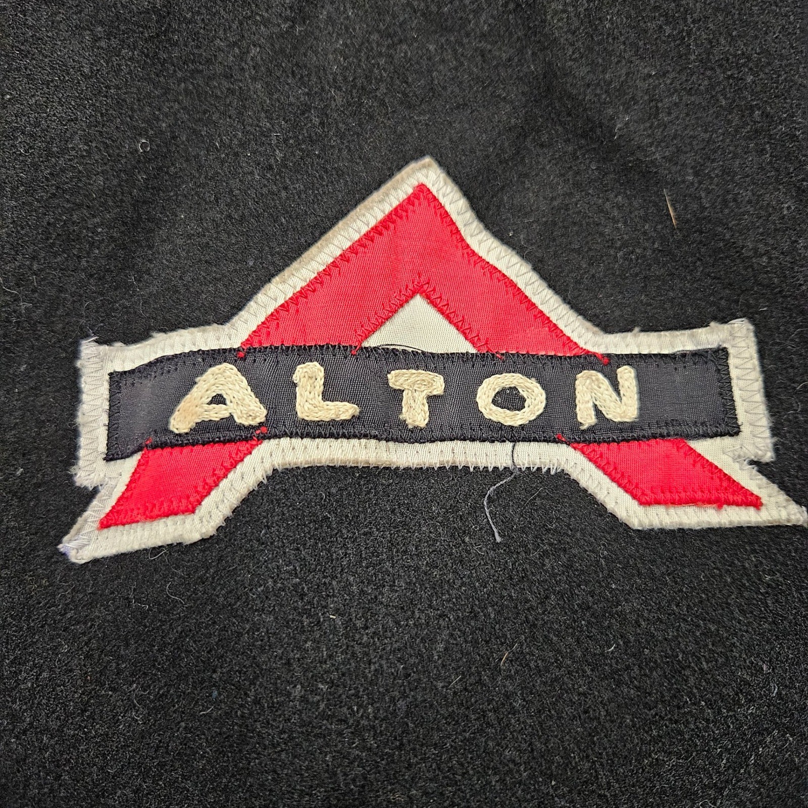 Vintage Felco New York Wool Varsity Jacket Mens Large Black Red Alton Letterman