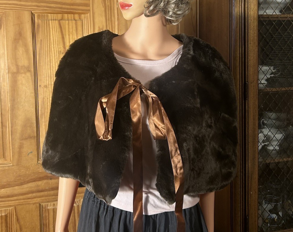 Vintage Faux Fur Shawl Brown With Ribbon Tie Cloak Brown Womens One Size