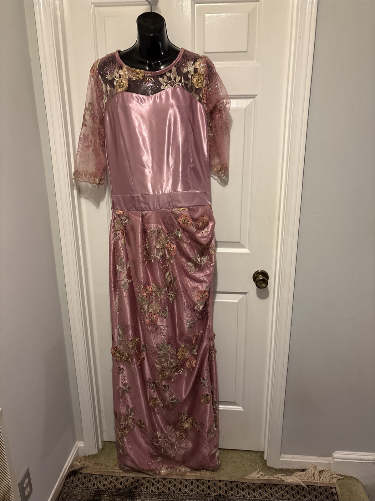 Beautiful Vintage 60’ Or 70’s Rose Satin Embellished With Embroidered 16?