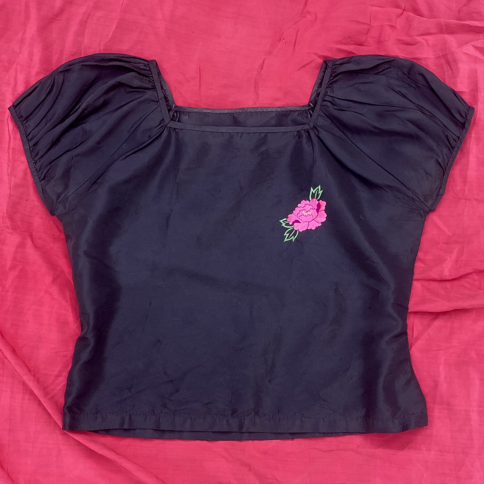 Vintage 1940s 1950s Black Rayon Puffed Sleeve Blouse Top Embroidered Flower M/L