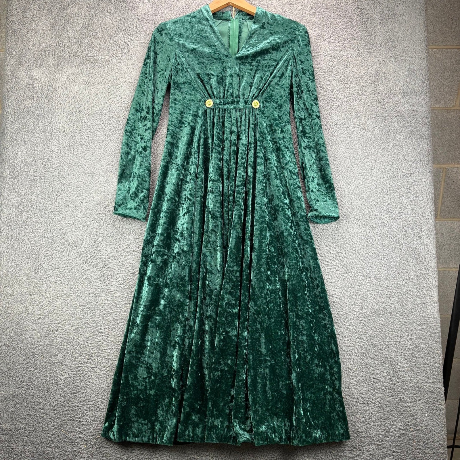 Vintage 70s Emerald Green Crushed Velvet Maxi Dress Long Sleeve Empire Waist