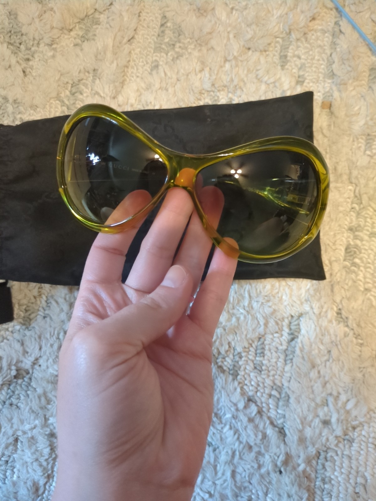 Vintage GUCCI Oval Sunglasses Yellow Frame Gray Lens GG2474/S