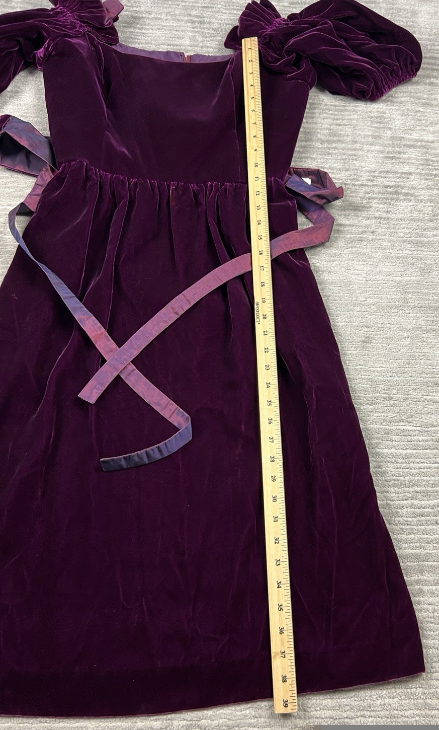 Vintage VICTOR COSTA for Neiman Marcus Dress 12 Dropped Waist Burgundy Velvet6