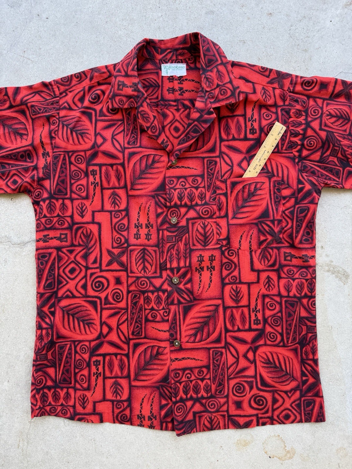 1960s 70s Vtg HOOKANA Novelty Print Hawaiian Shirt Medium Tiki Aloha Surf Red