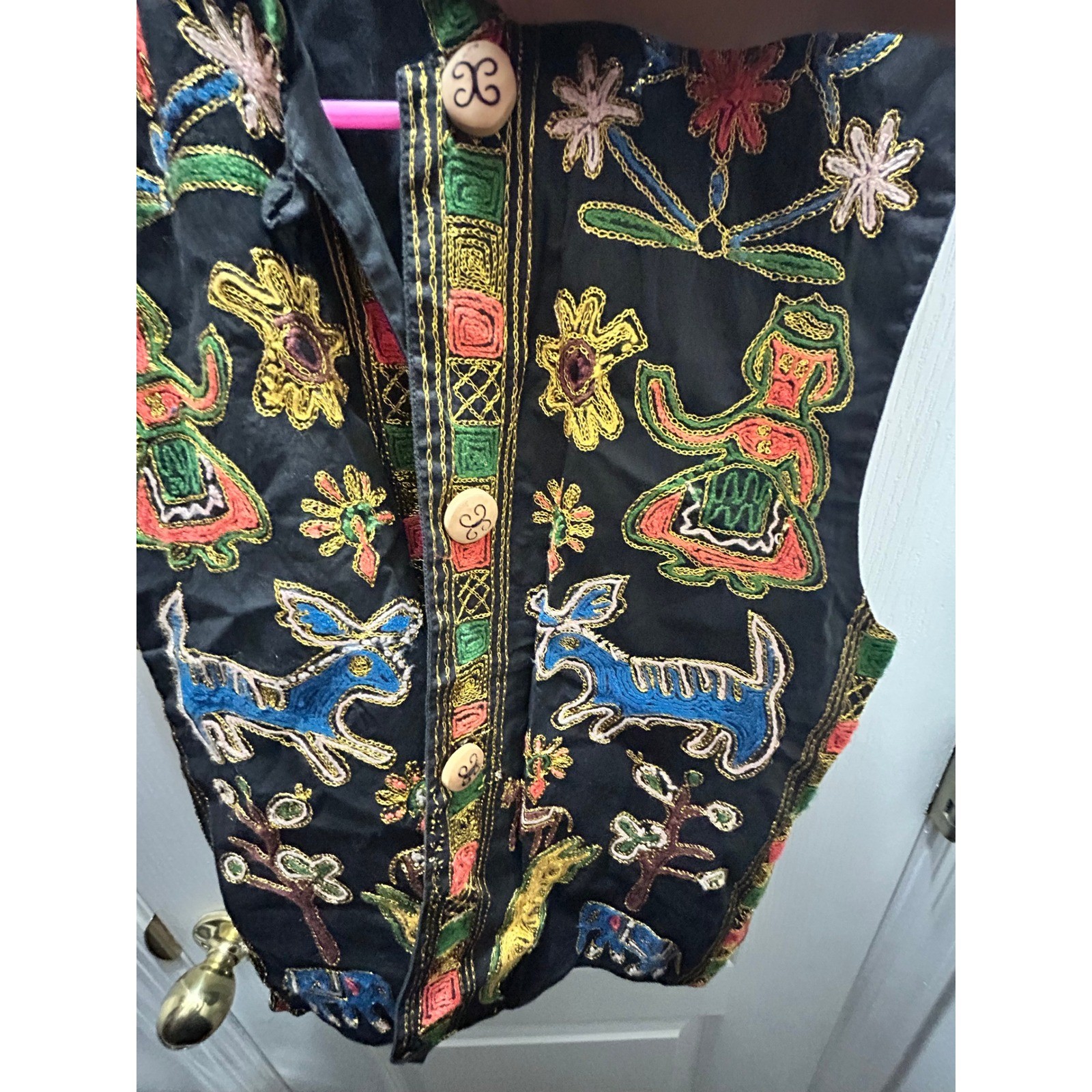 Vintage Embroidered Folk Art Vest Medium Boho India Animal Floral Festival