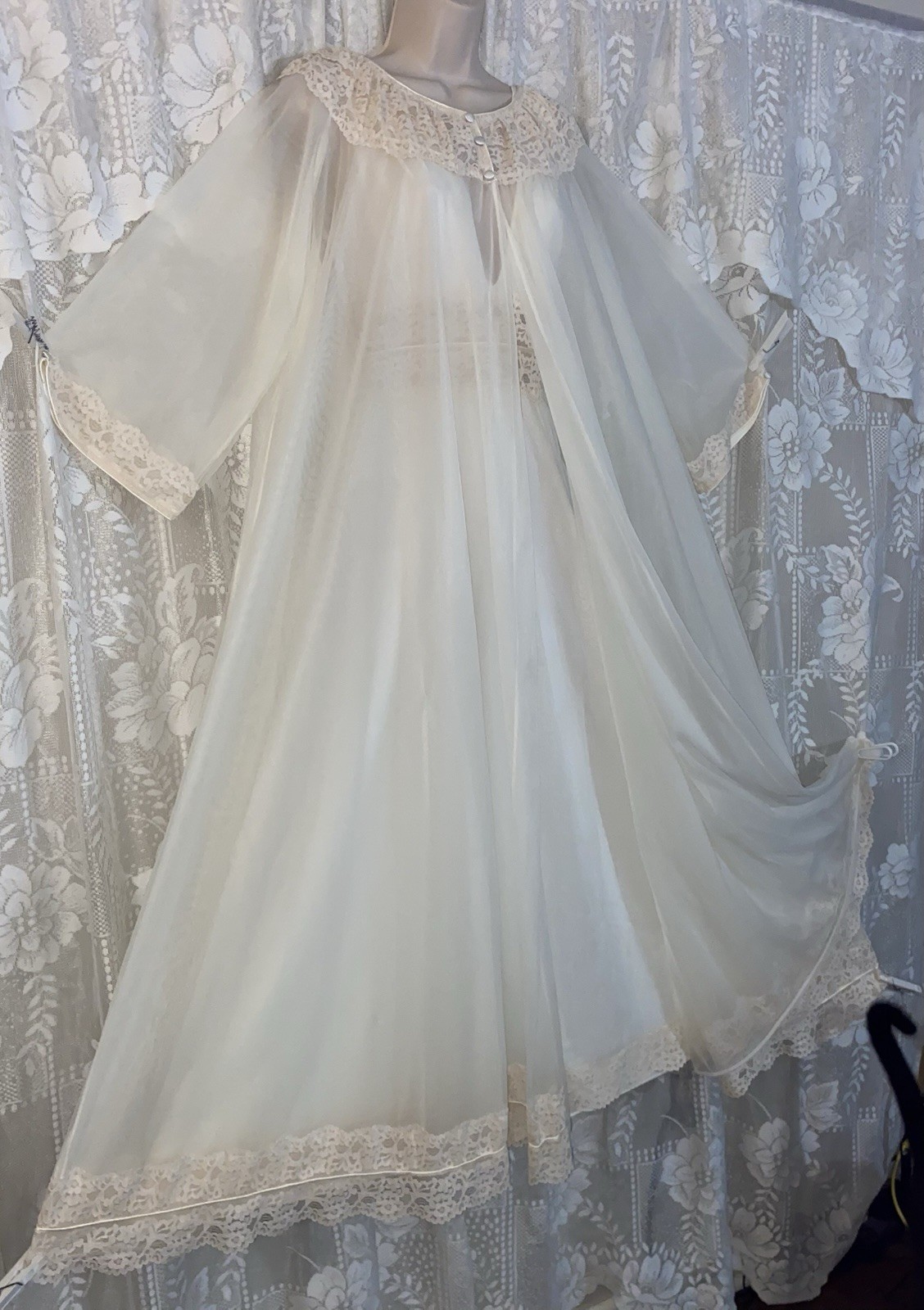 VTG M L INTIME Bridal Ivory Db Sheer Chiffon Peignoir Robe Nightgown Gown Set