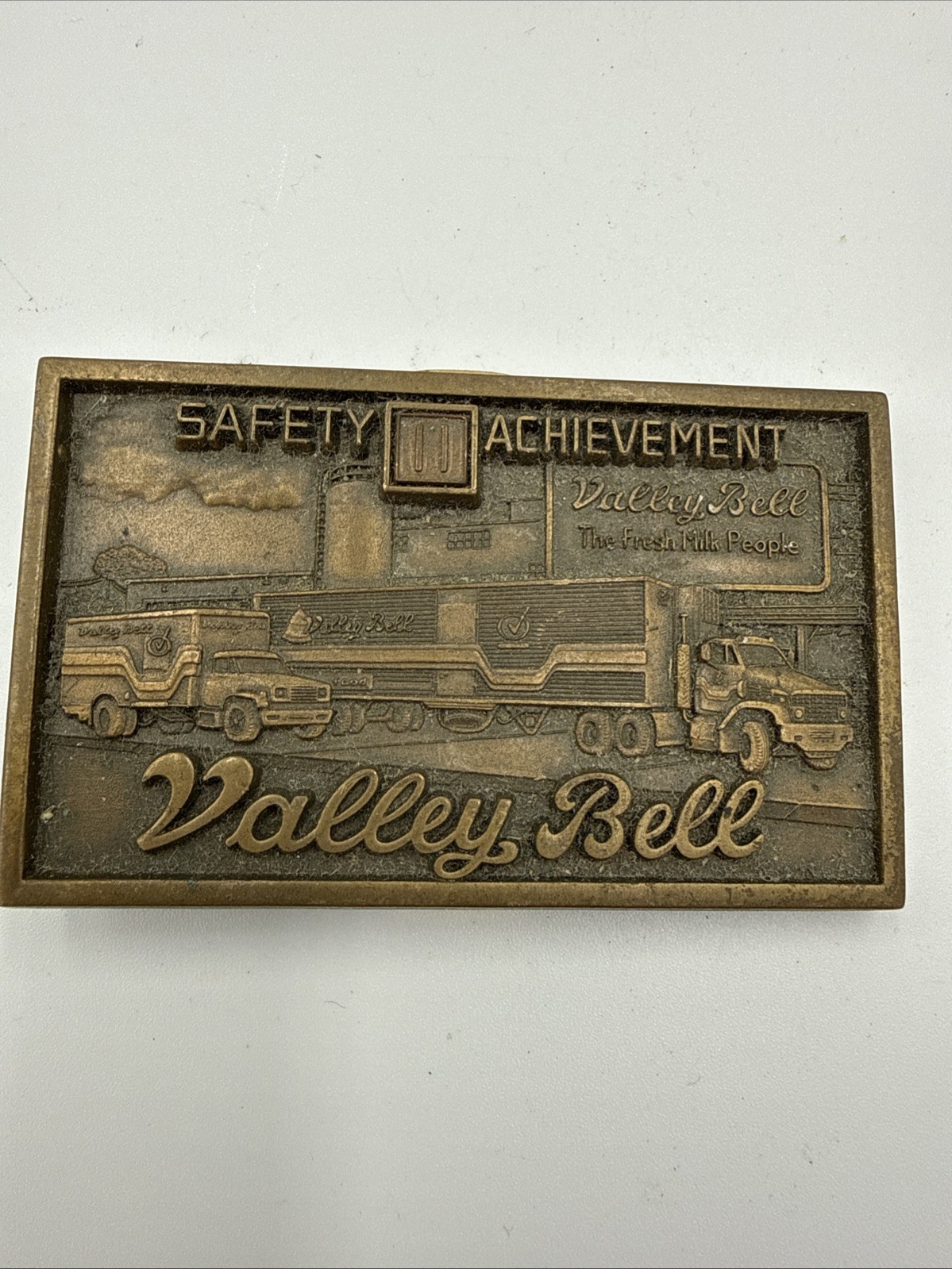 Rare Vtg Valley Bell The Fresh Milk People Safety Achievement Belt Buckle Josten