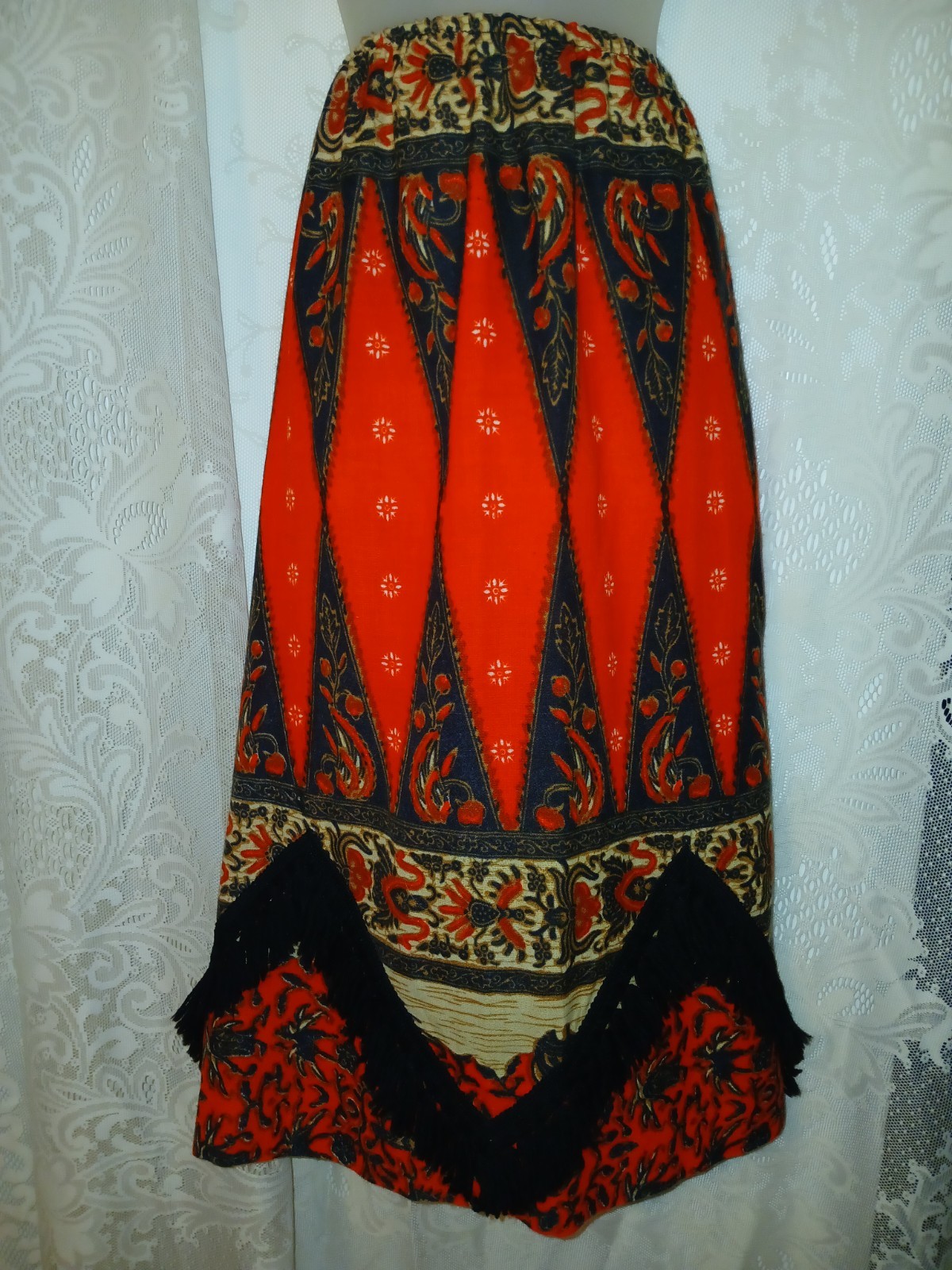 Vintage 60s Psychedelic Red Paisley Bohemian Black Fringed Felt Maxi Skirt L