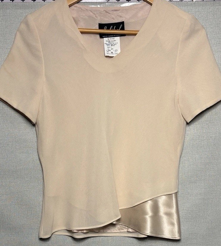 Jolibel Petite Skirt Suit Set Size 2 Beige Satin Vintage 90s