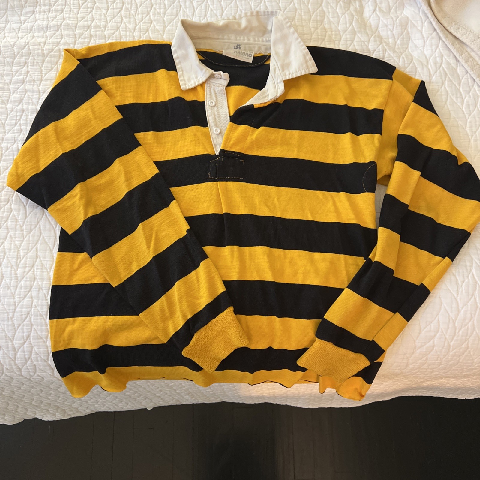 Vintage Halbro Rugby Imports Shirt Men’s 44in/112cm Navy and Gold. Authentic