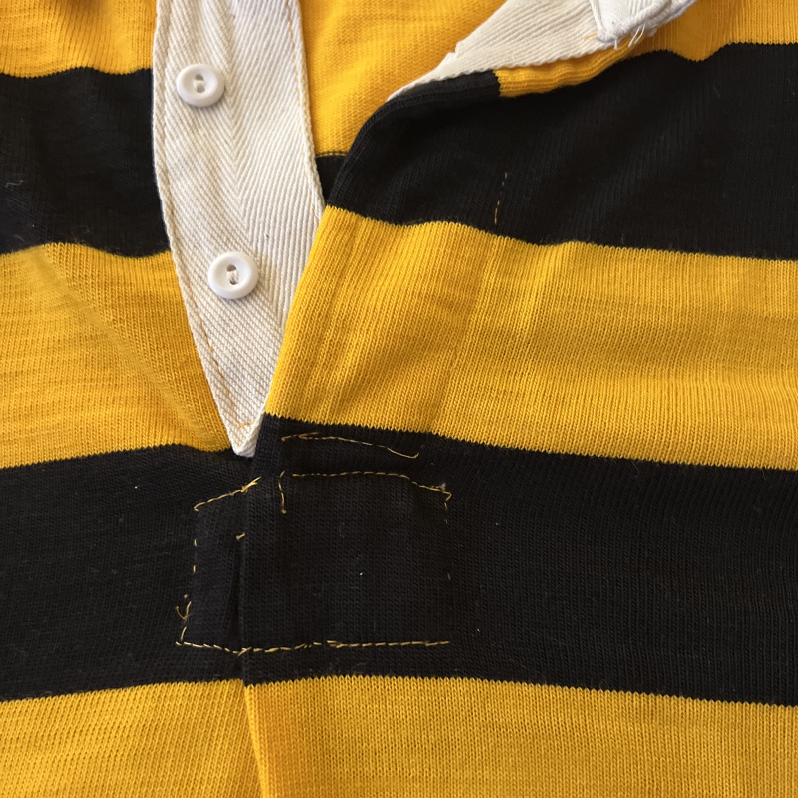 Vintage Halbro Rugby Imports Shirt Men’s 44in/112cm Navy and Gold. Authentic