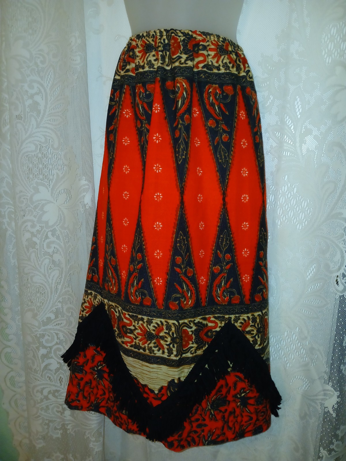 Vintage 60s Psychedelic Red Paisley Bohemian Black Fringed Felt Maxi Skirt L
