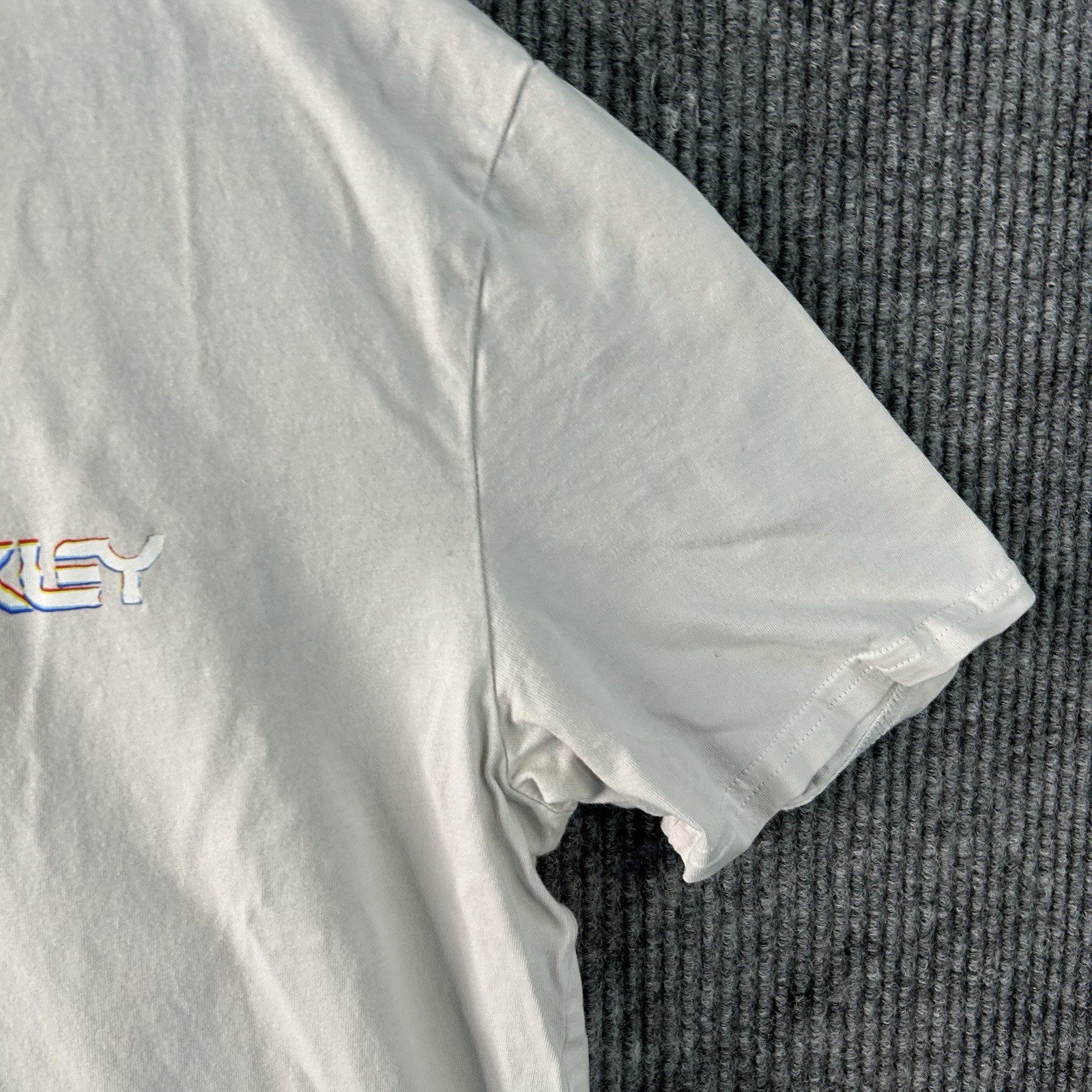 Vintage Oakley T Shirt Boys Large How To Hold Your Horses White Custom Fit