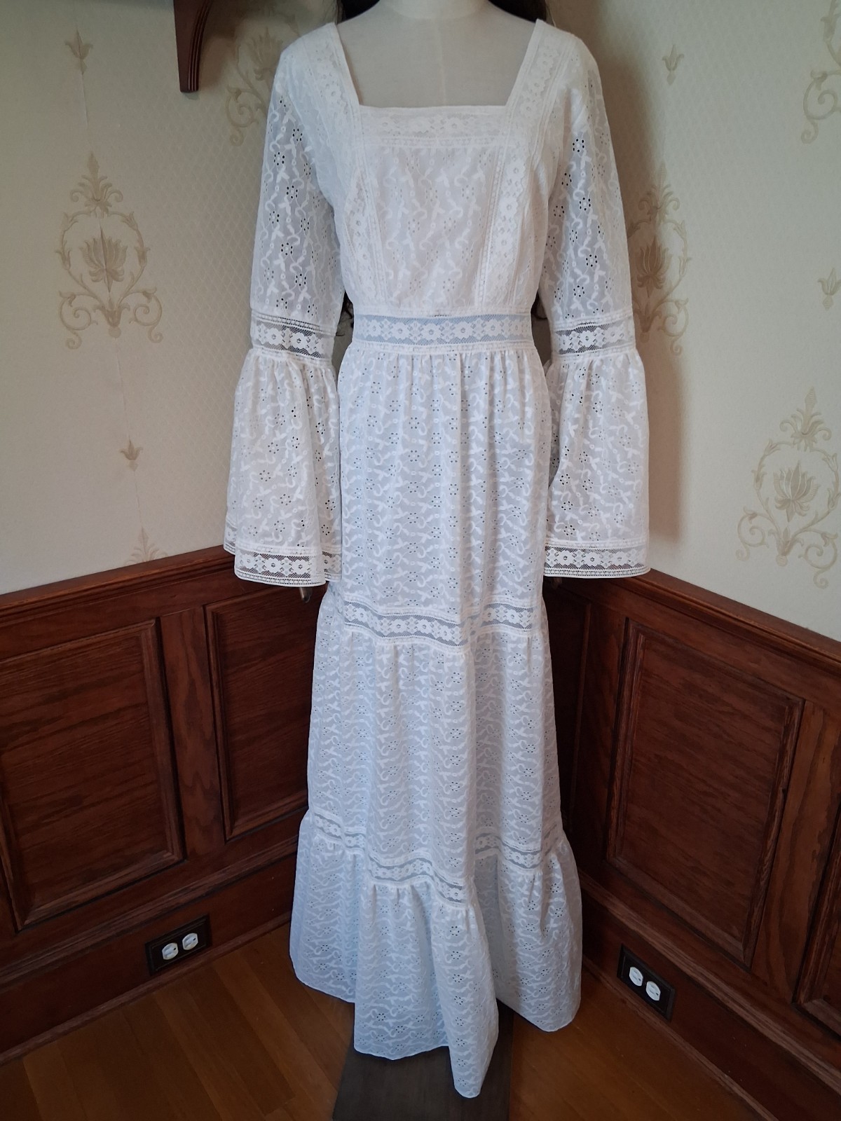Vintage 1970s Montgomery Ward White Lace Prairie Cottagecore Maxi Dress, Sz 20 T