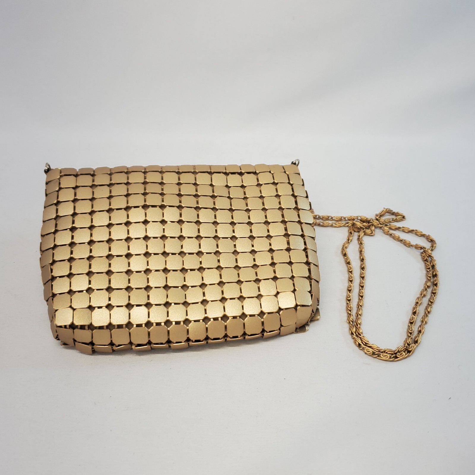 VTG Matte Gold Tone Metal Chainmail Bag Purse Zipper Retro 70s Evening