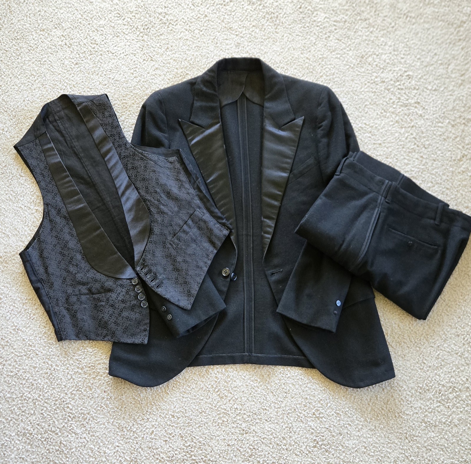Late 1920s Mens 3 piece Suit / Tuxedo Size 36R 37R 34×28