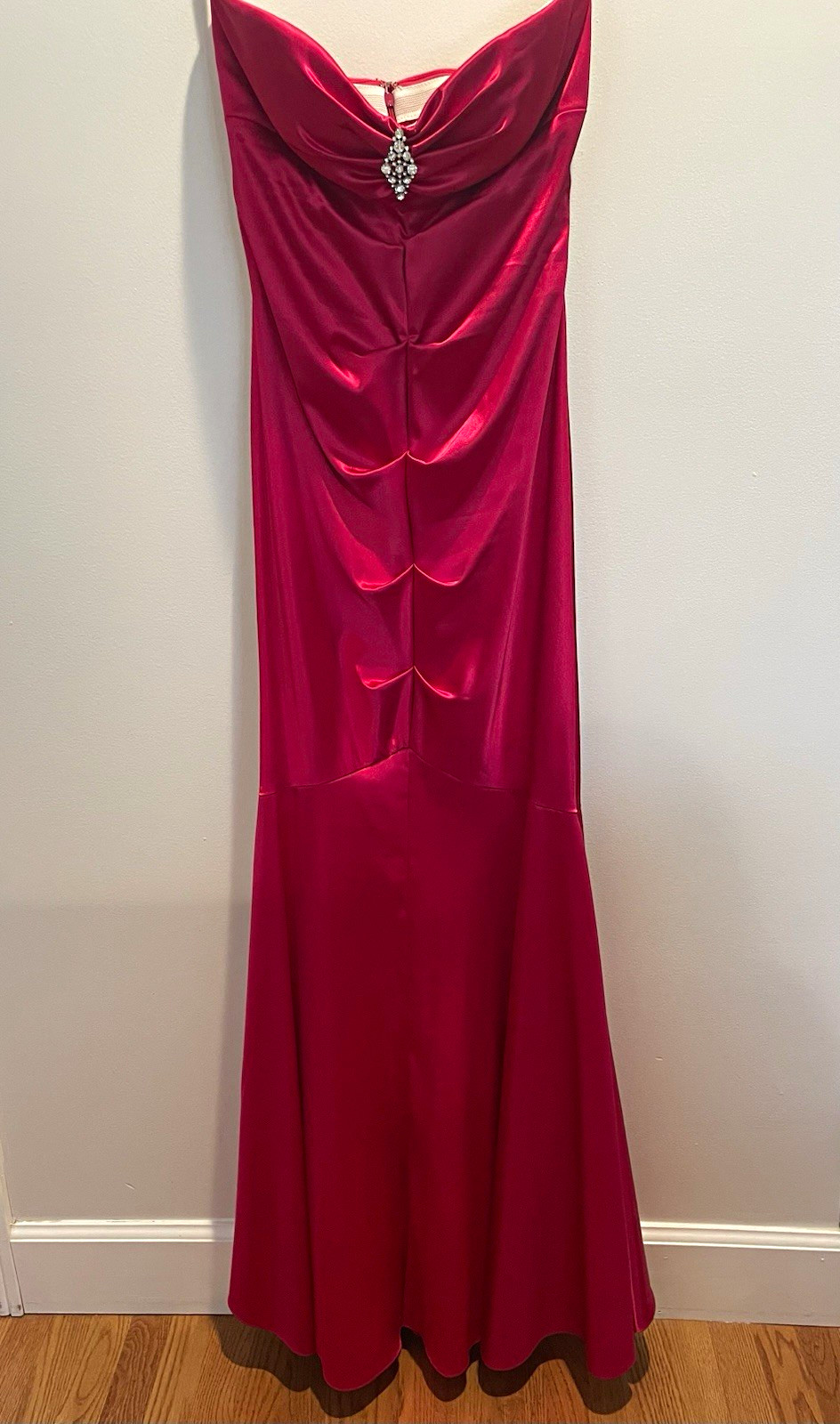 Xscape Red Satin Sweetheart Strapless Ruched Rhinestone Long Gown Size 12