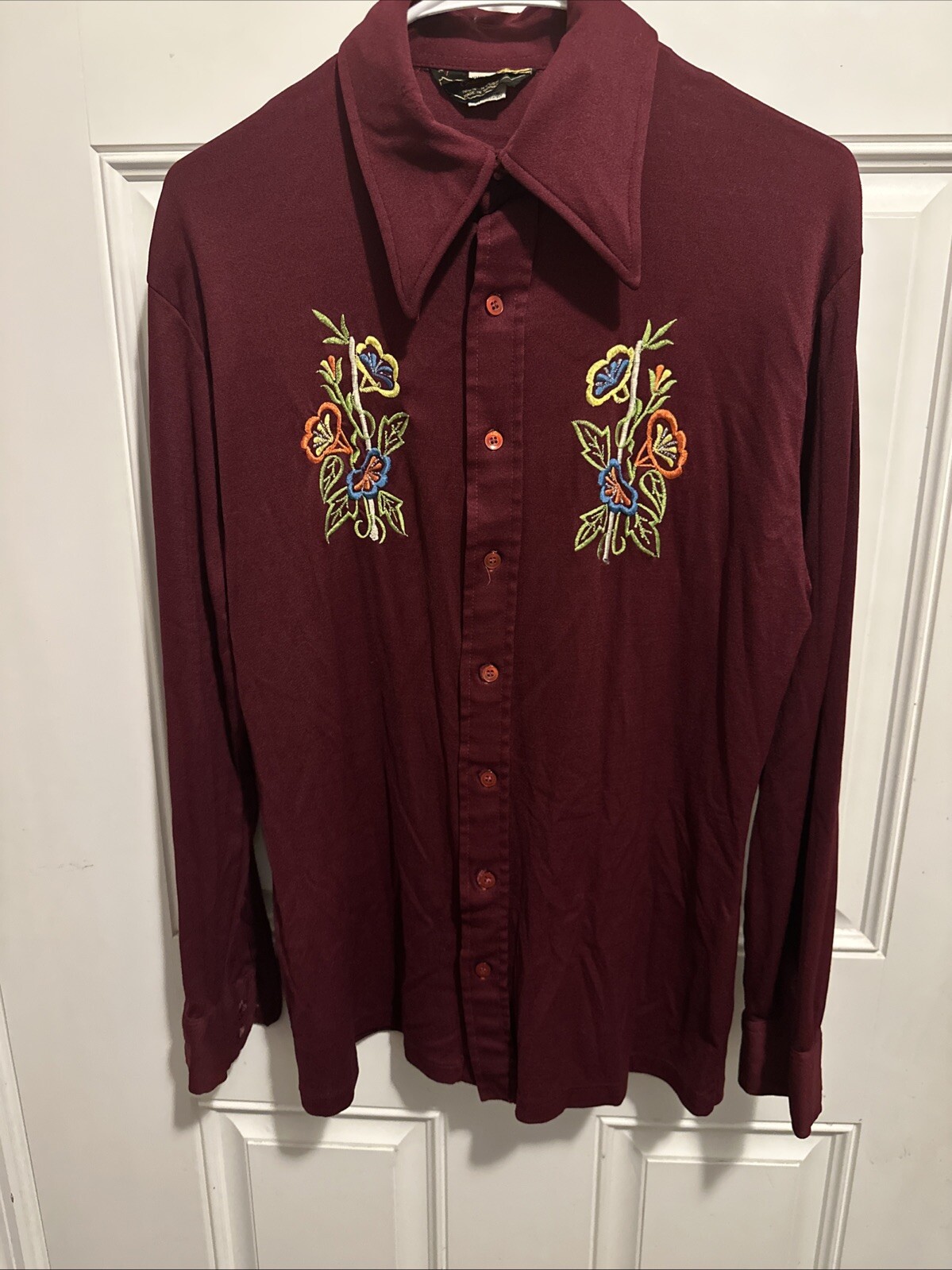 Vintage Men’s Campus Burgundy Floral Embroidered Hippie Large 16- 16 1/2 Shirt