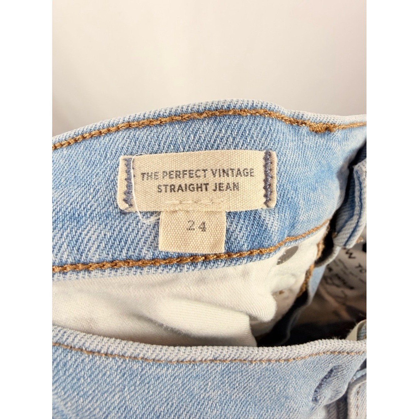 Madewell The Perfect Vintage Straight Jean in Distressed Blue Size 24