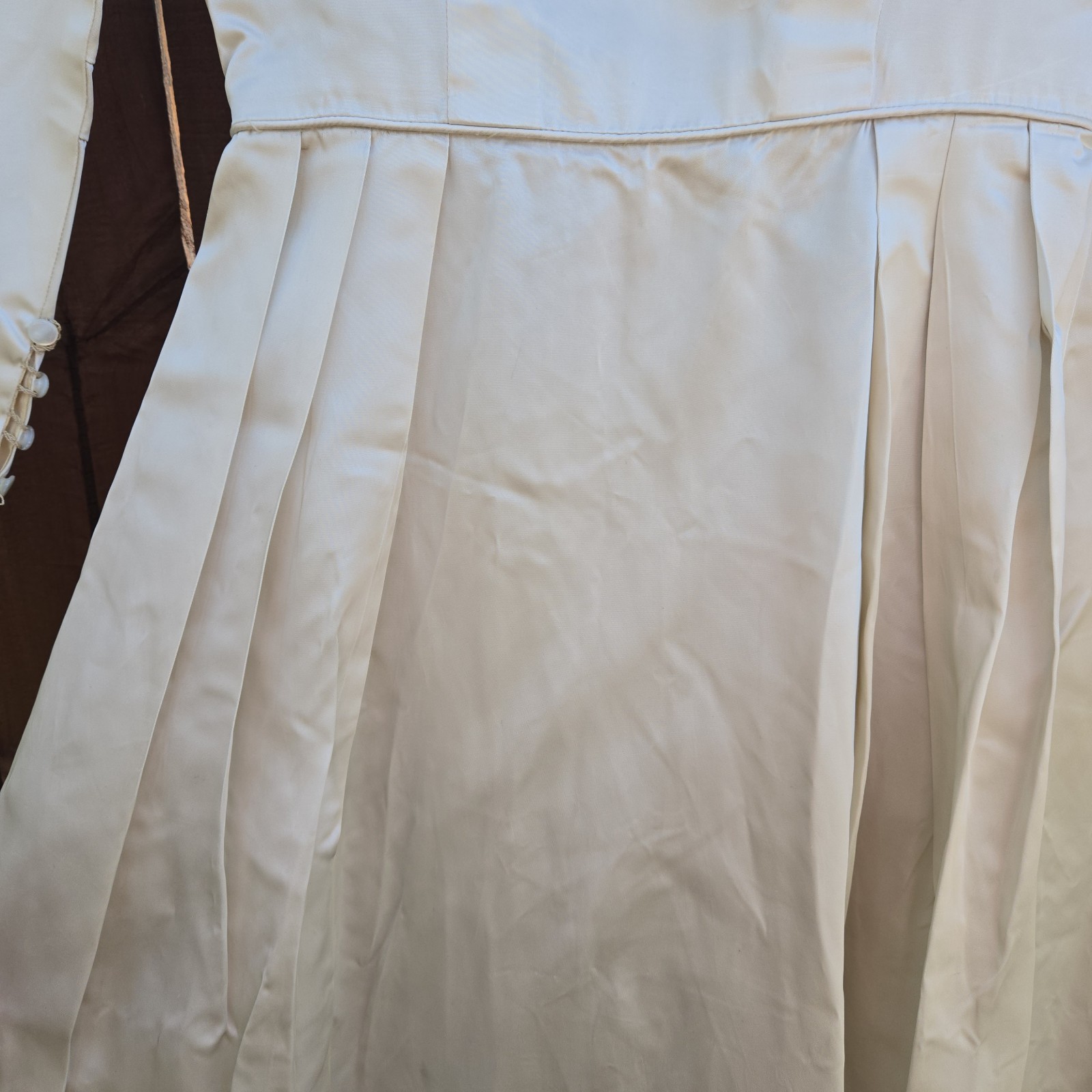 Vintage 1940s Ivory Long Sleeve Satin Wedding Dress. SIZE XS, See Description