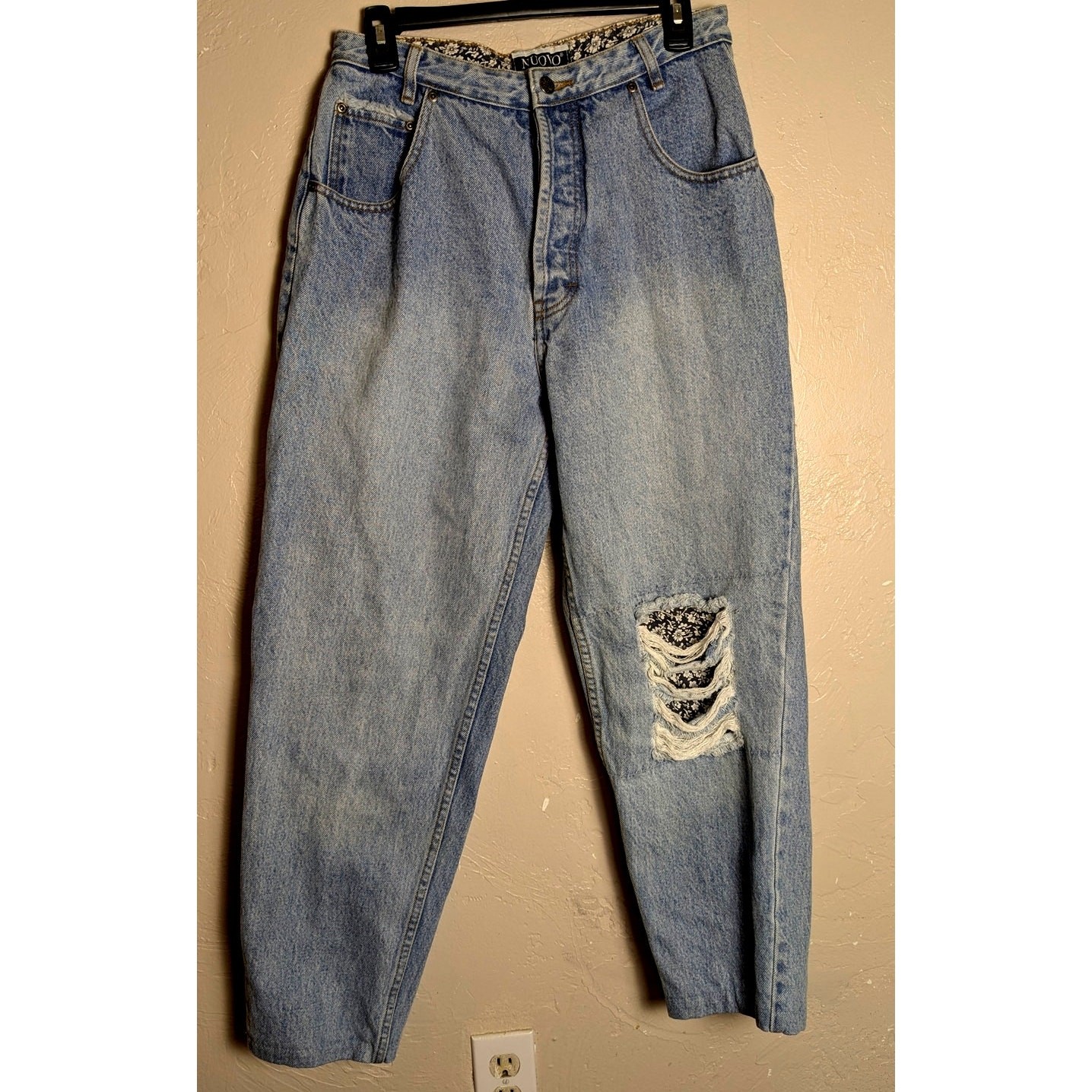 Vintage Nuovo Jeans 13/14 High Waist Faded Denim Distressed Tapered Leg 13 14