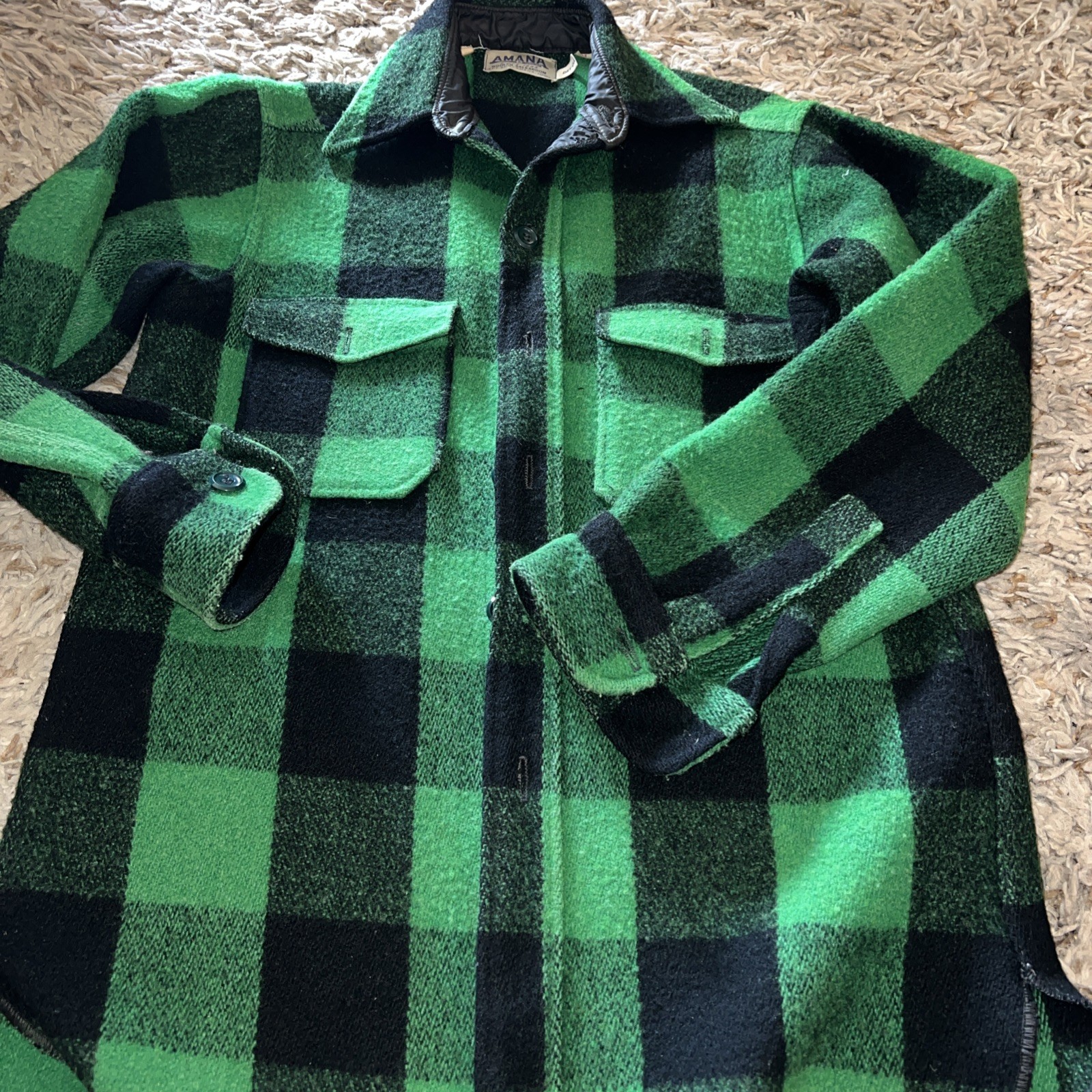 Vintage Women Med Amana Woolen Mills Iowa WoolGreen Buffalo Plaid Jacket Hunting