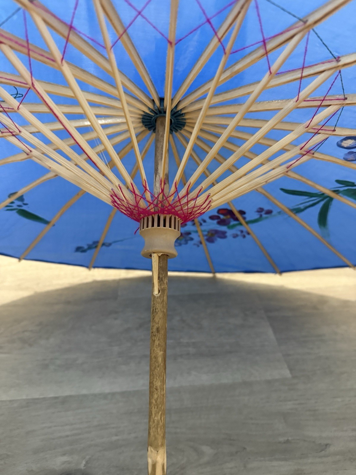 Japanese Hand Painted Fabric Umbrella/Parasol, Bamboo Handle, 22″ Long, 33″ Wide