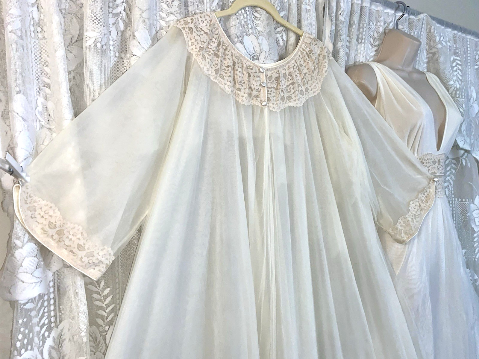 VTG M L INTIME Bridal Ivory Db Sheer Chiffon Peignoir Robe Nightgown Gown Set