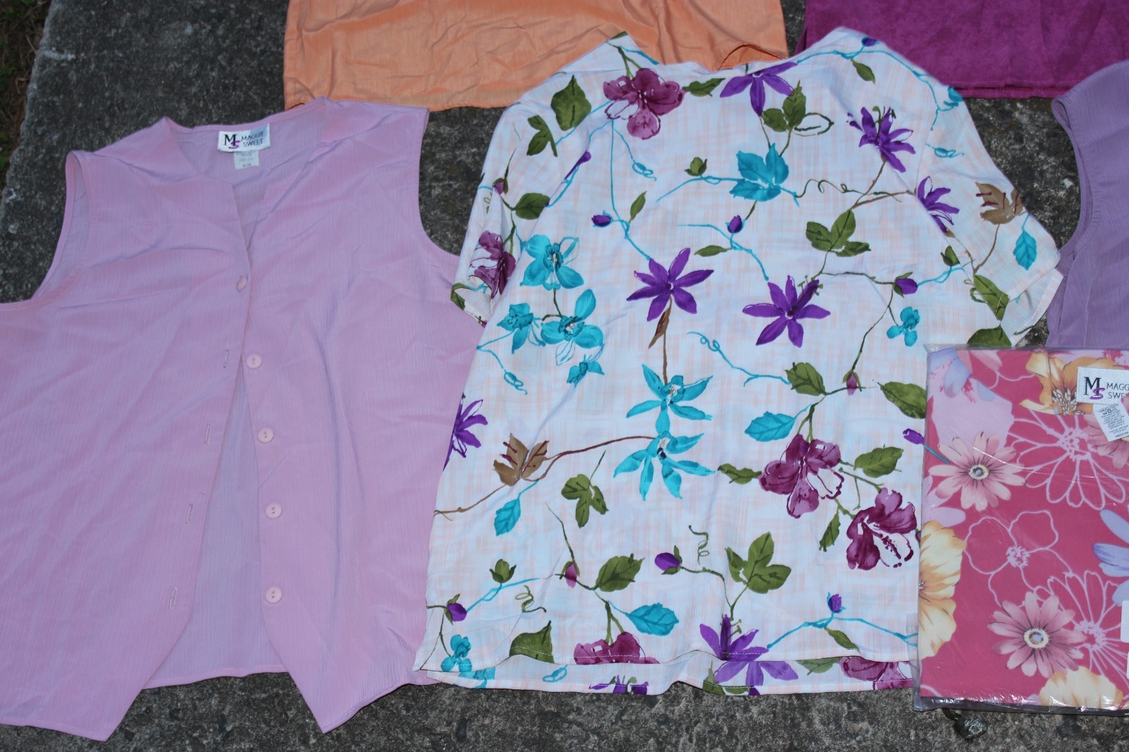 (8) Vintage 90s Granny SHIRTS Maggie Sweet Size M/L Variety Colorful Summer NICE