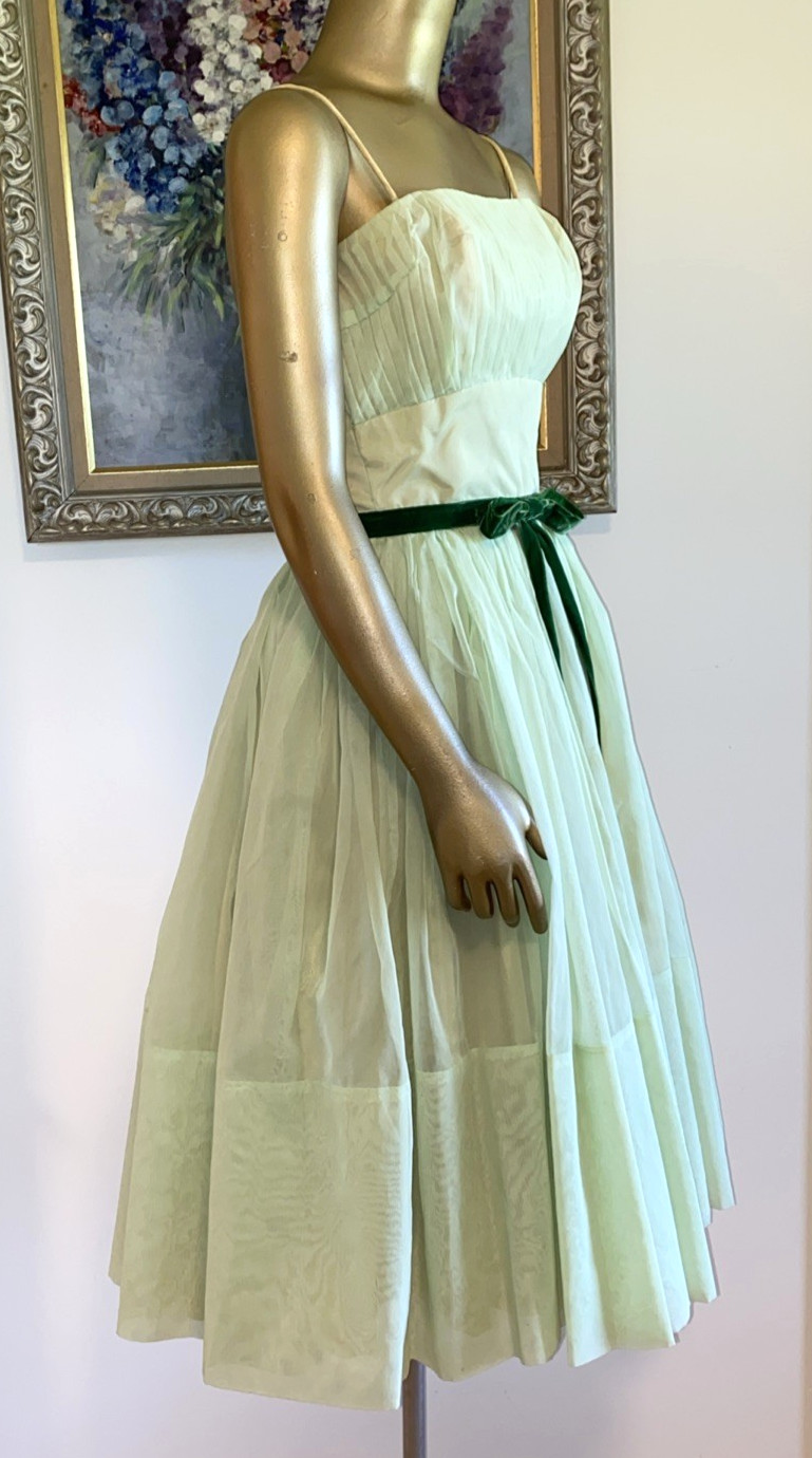 VINTAGE 50’s Fit & Flare Chiffon Party Dress XS Soft Green Velvet Bow Date Prom