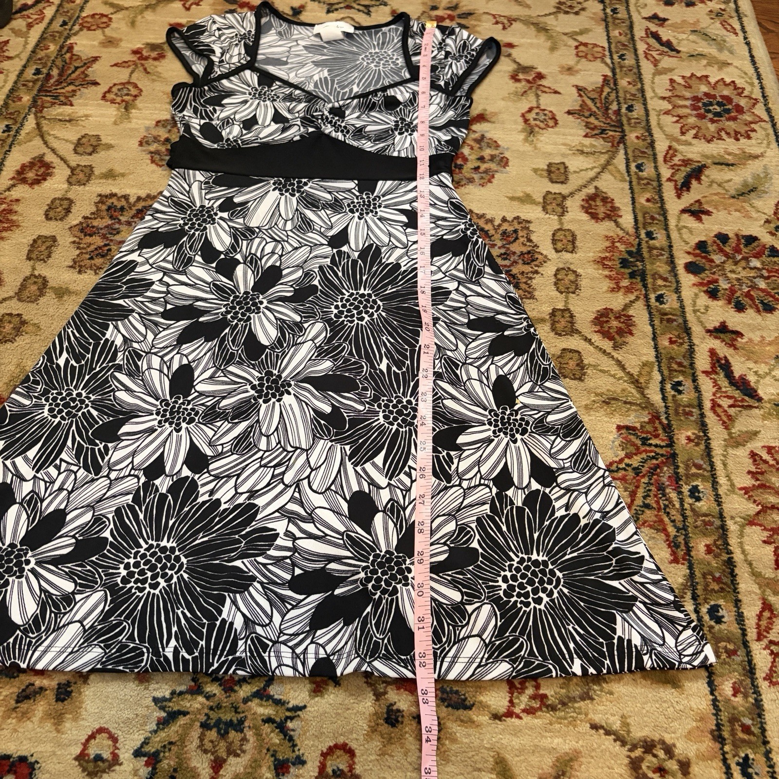 Vintage 90s Does 70s Flower Pow Black White Chelsey Day Dress S
