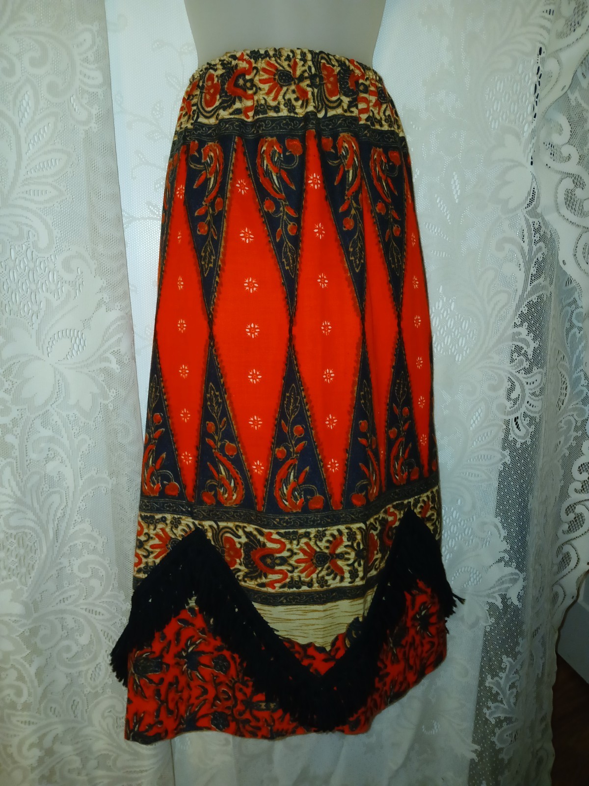 Vintage 60s Psychedelic Red Paisley Bohemian Black Fringed Felt Maxi Skirt L