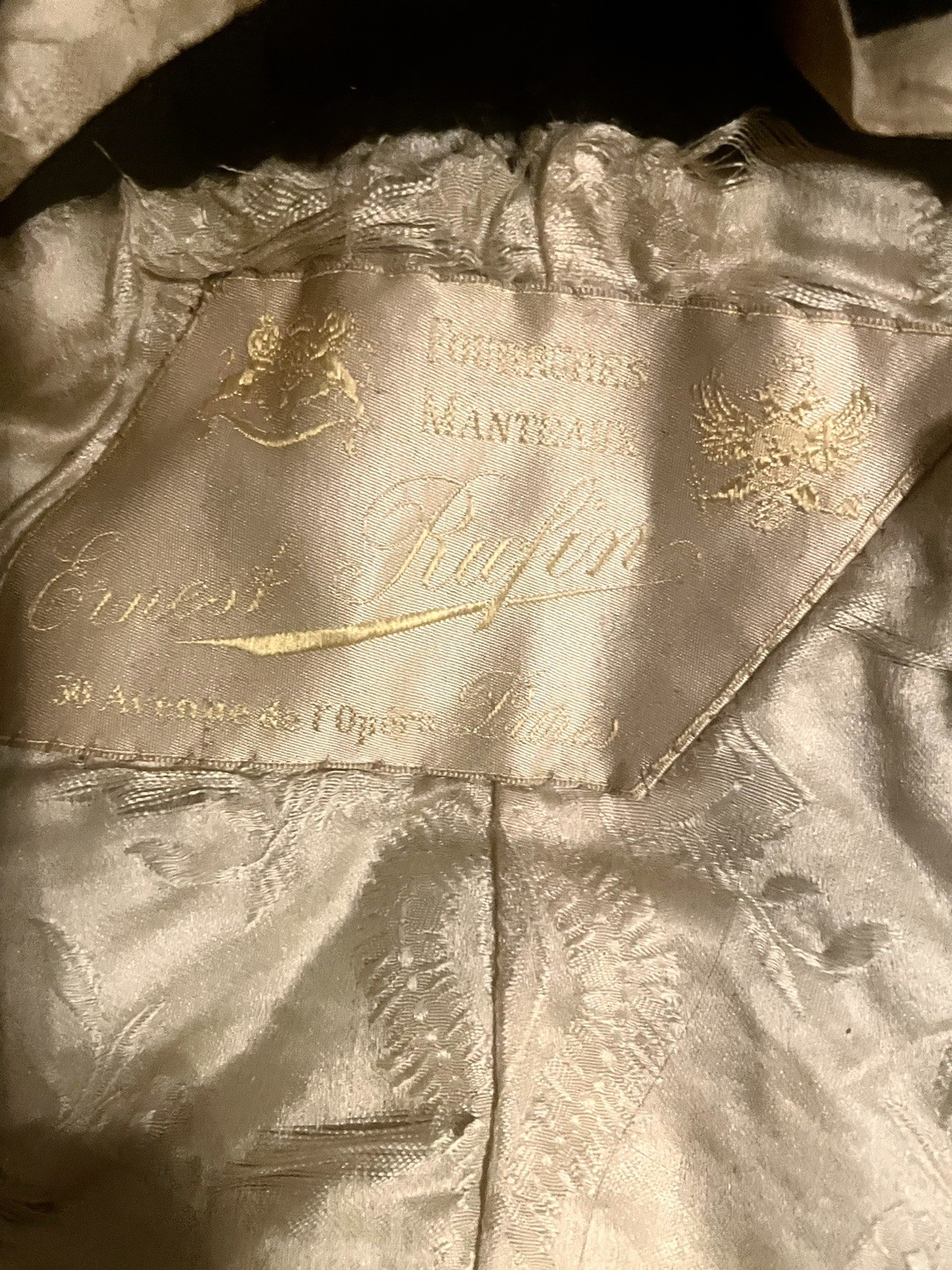 Antique Art Deco Parisian Capelet: 1920s : Small