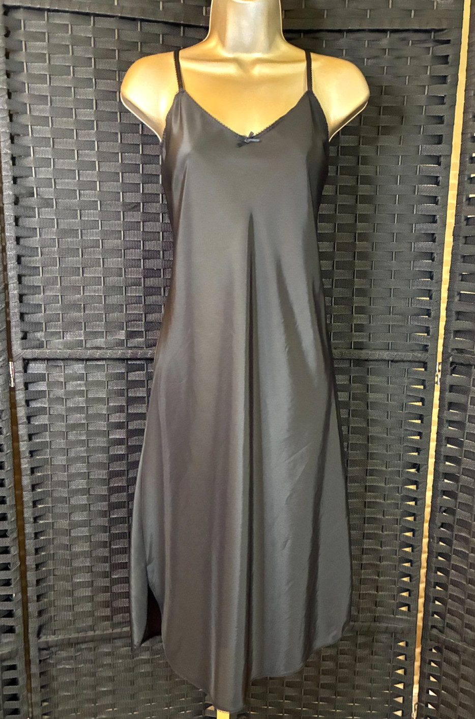 Vintage Black FULL SLIP Dress MEDIUM Gothic Flowy A-line Shift Simple Minimalist
