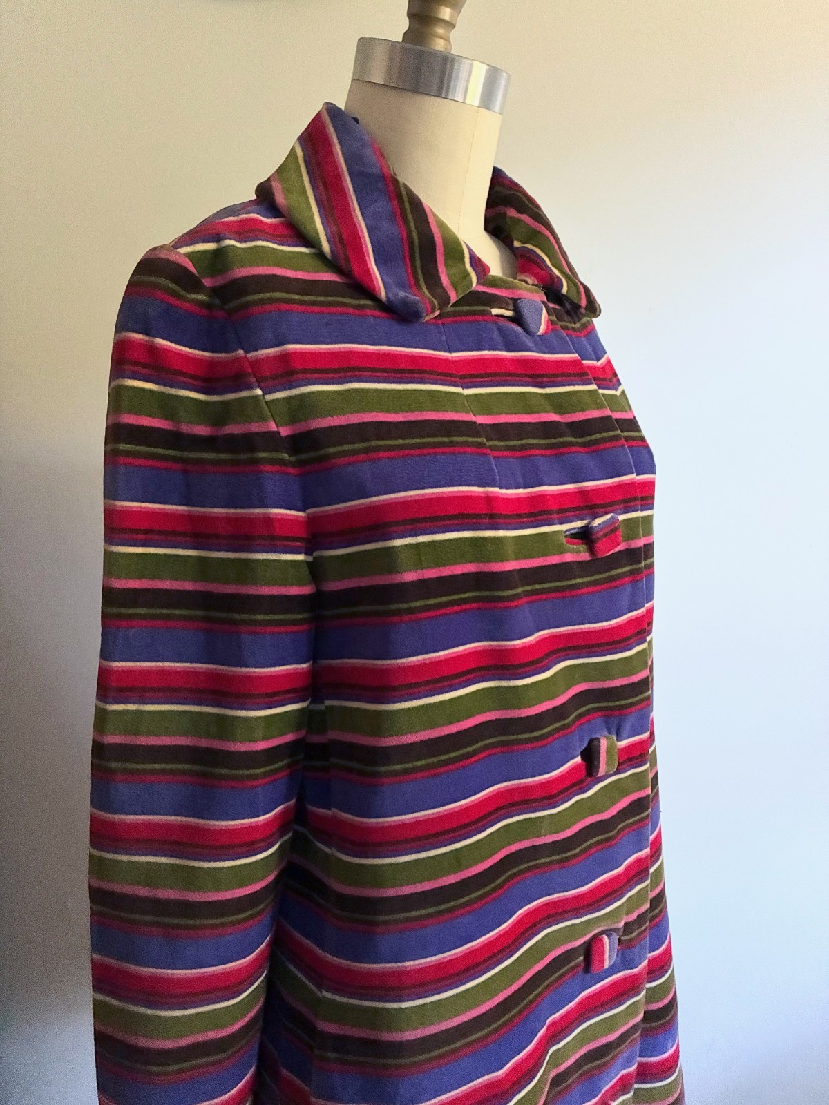 Vintage 1960s Womens Striped Velveteen Coat Butterscotch Lining Petite A-line