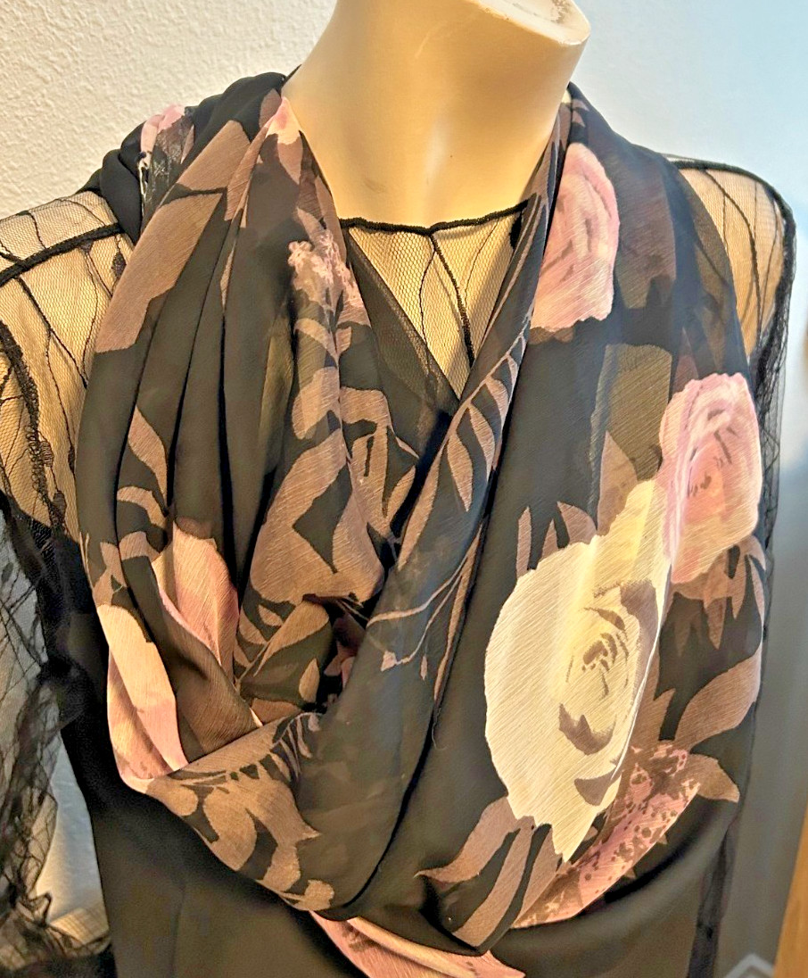 New Vintage 48 x 48 Inch Large, Floral Print Square – Polyester- VS-60 – INC