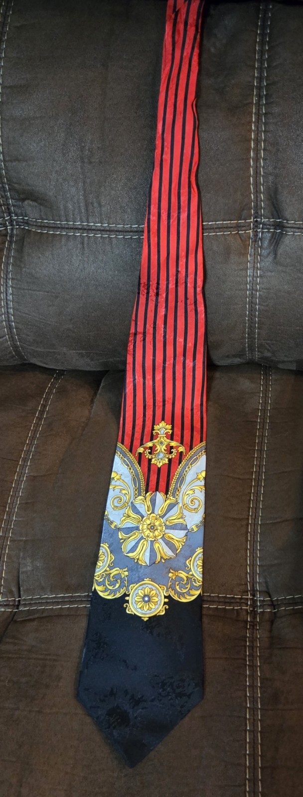 1990s Rare Vintage Spectacular Tie!❤️