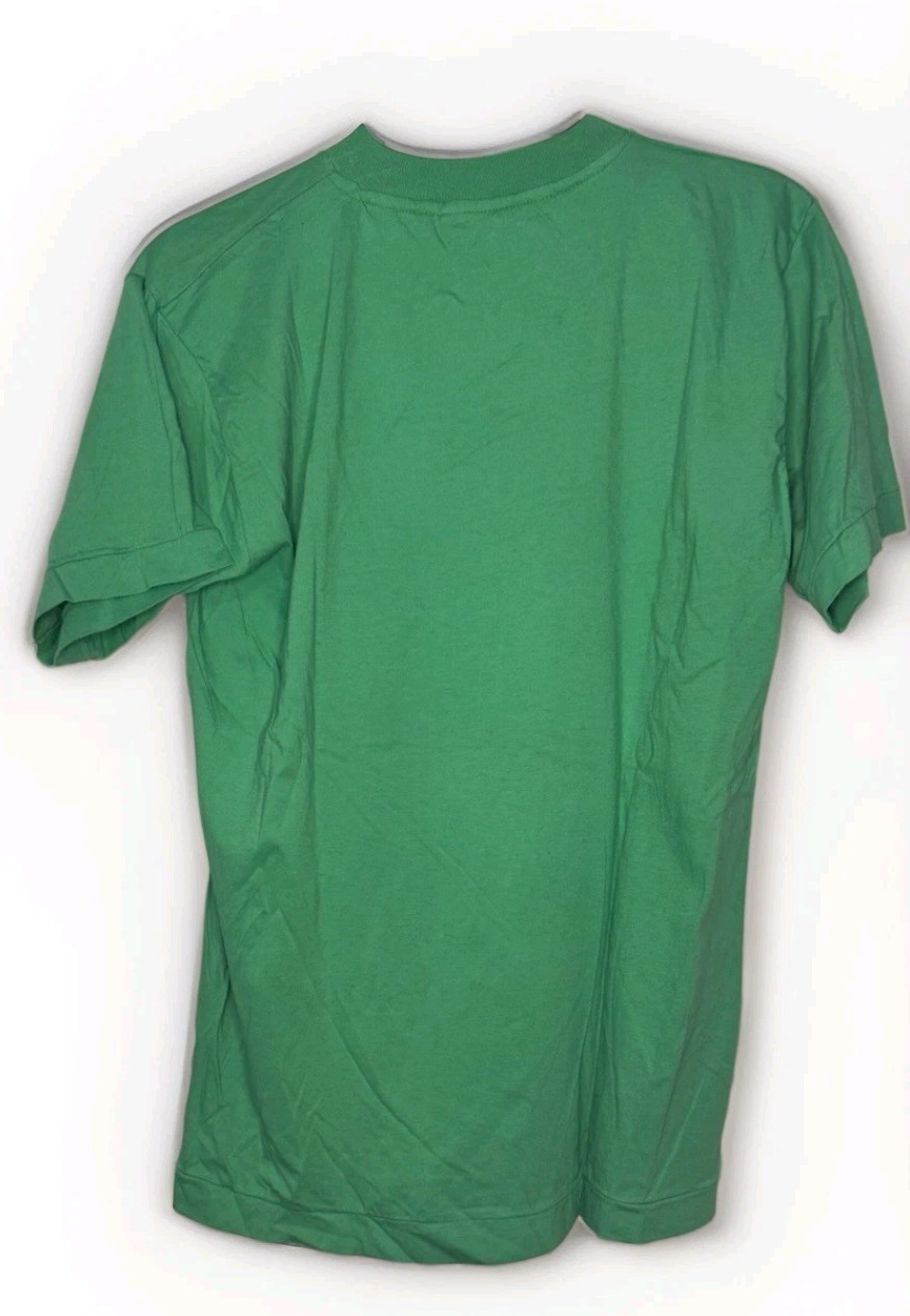 Vintage 70s/80s Tanzania Green Size Large Single Stitch Giraffe Travel T Shirt