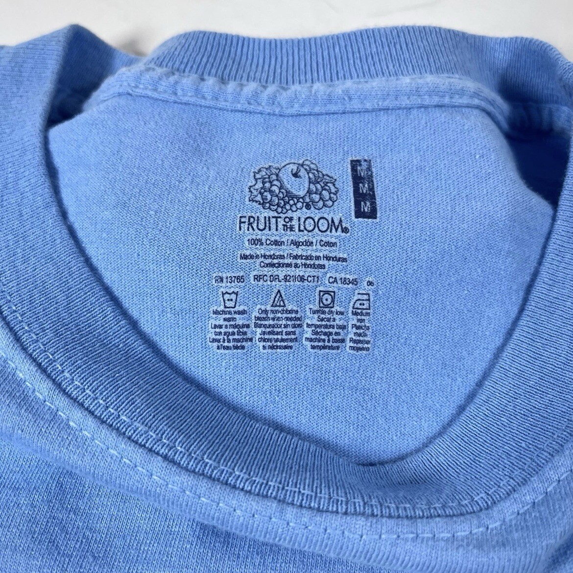America Land Of The Free Unisex Adult Size Medium T-Shirt Lightweight Blue Vtg