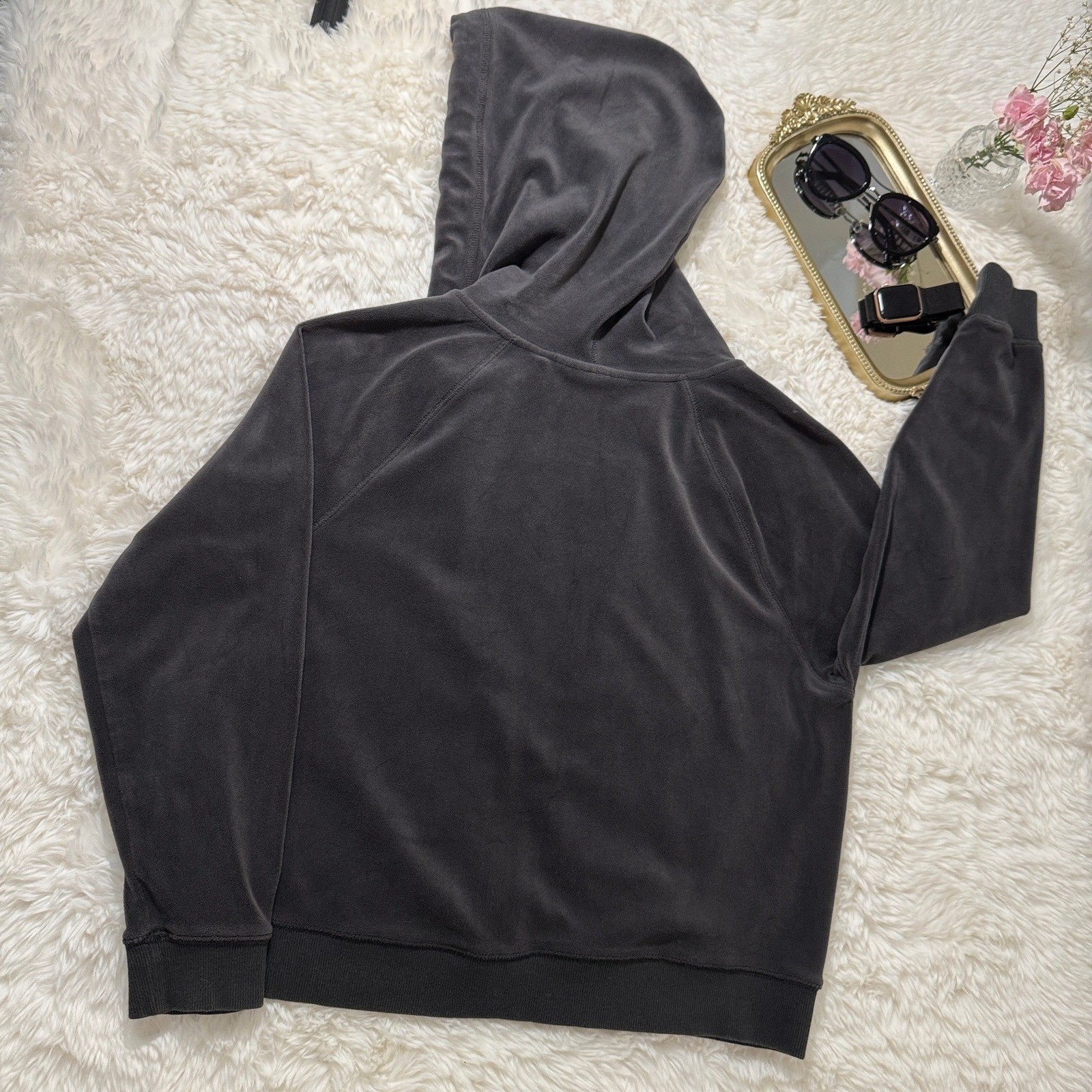 Vintage H&M L.O.G.G hoodie velour cozy Y2K aesthetic gray zip S