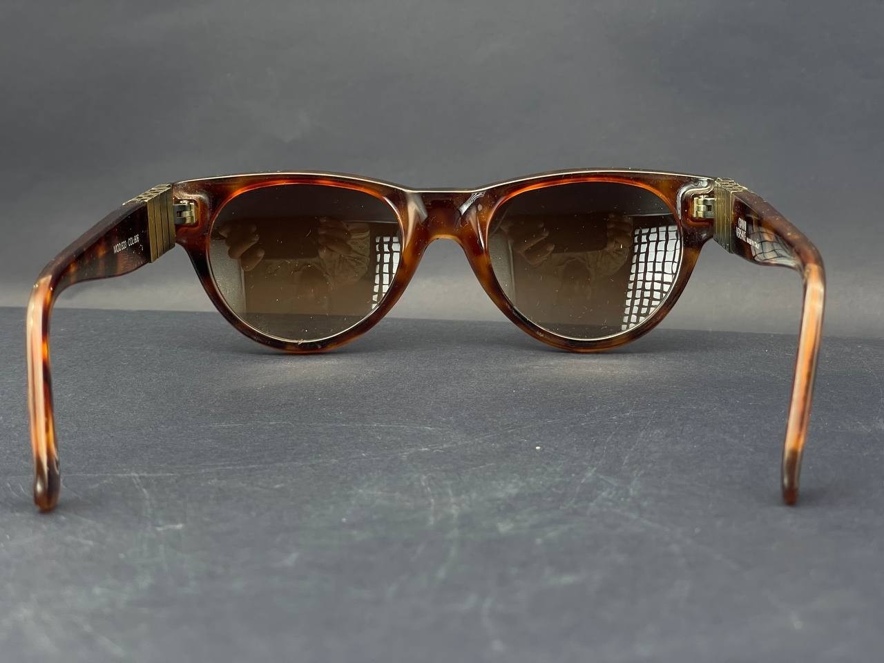 Vintage Gianni Versace MOD 533 COL 806 Tortoise Cat Eye Sunglasses Italy NOS