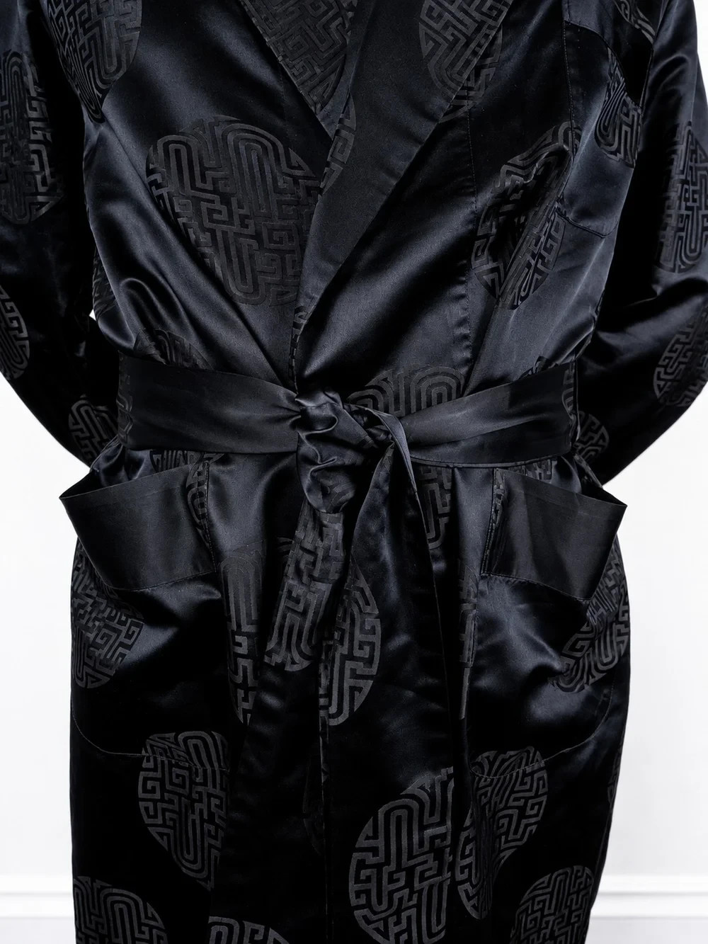 Rare Vintage Mark Cross Black Silk Jacquard Smoking Robe Hong Kong Luxury L