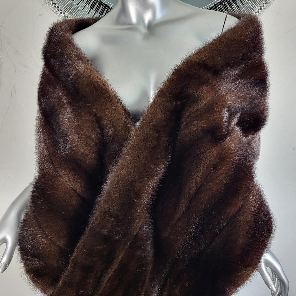 VINTAGE RANCH MAHOGANY BROWN GENUINE REAL MINK FUR STOLE WRAP COAT SHAWL