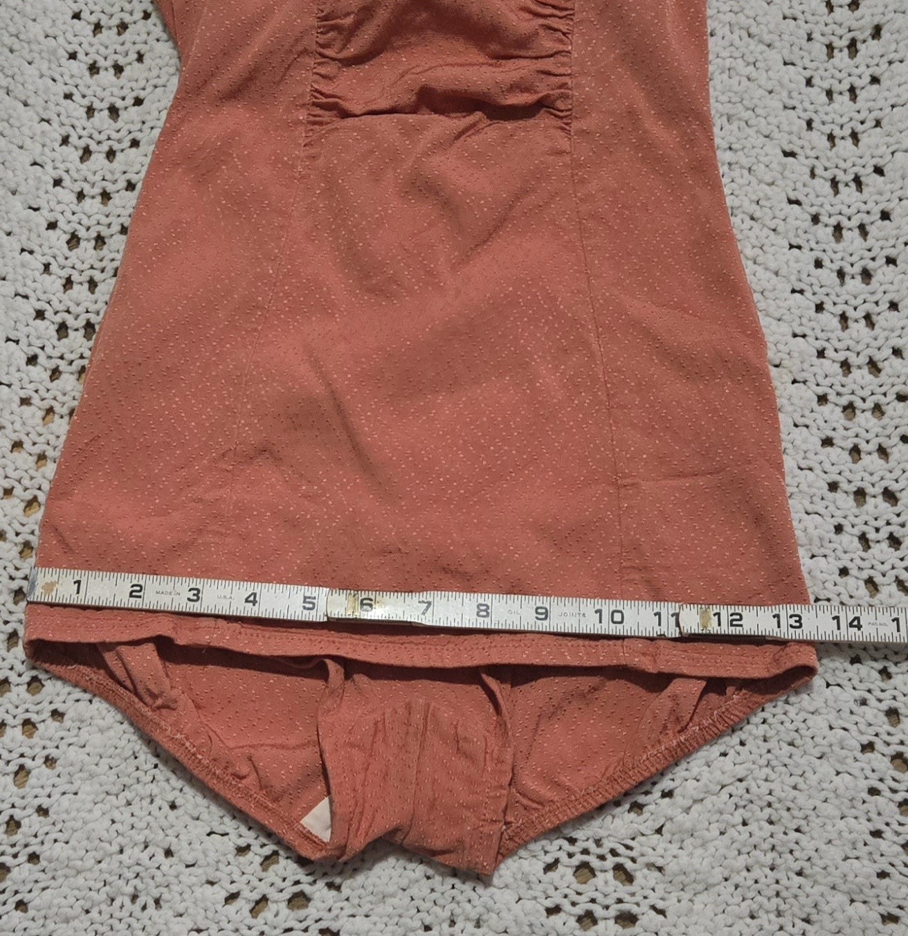 Vintage 1950s JANTZEN VAMP Women Pin Up Swim Suit Ruched Boning Sz 12 Coral Dots