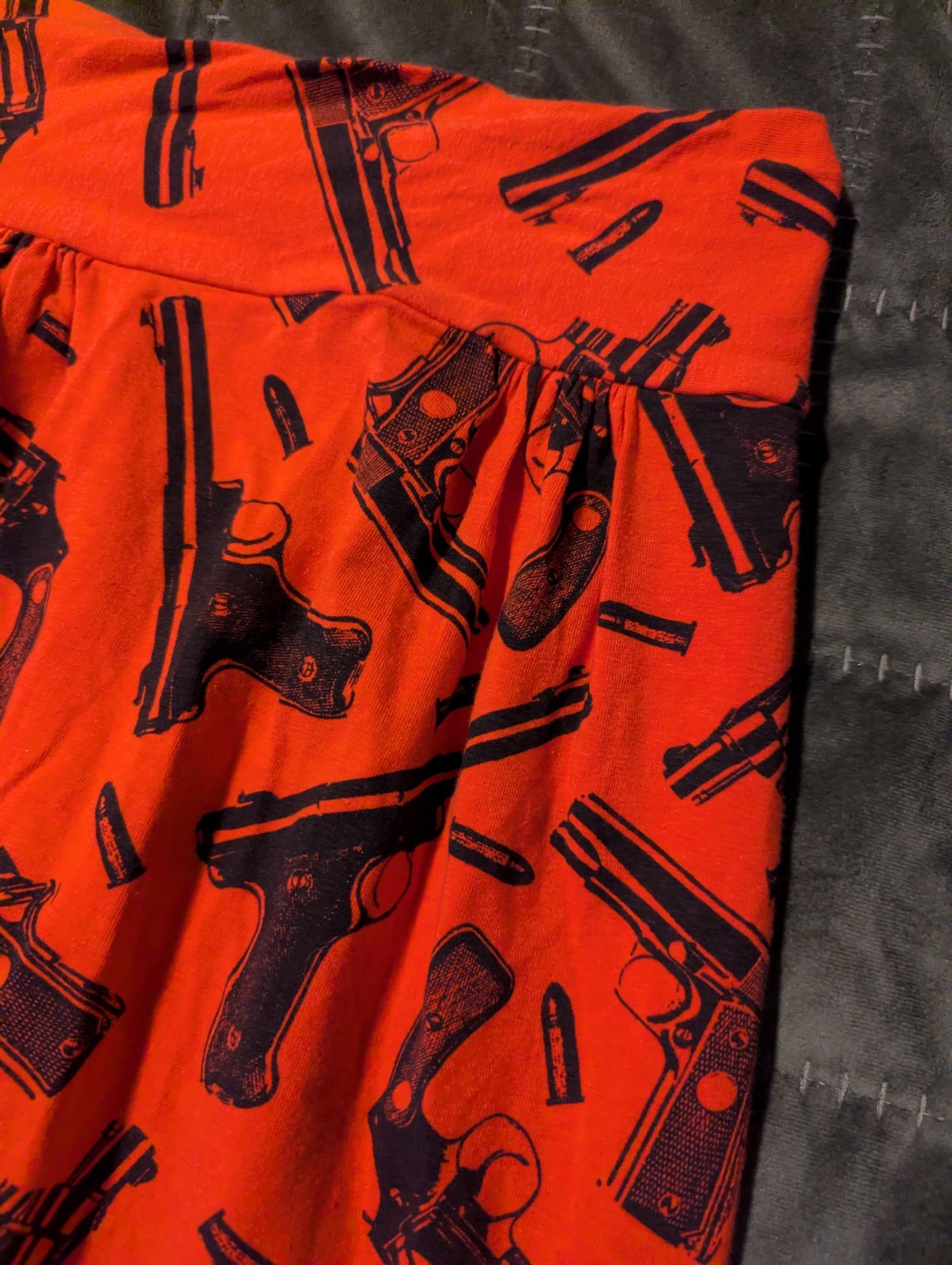 Vintage Betsey Johnson Punk Label 80’s Gun Print Orange/ Red Pencil Skirt Small