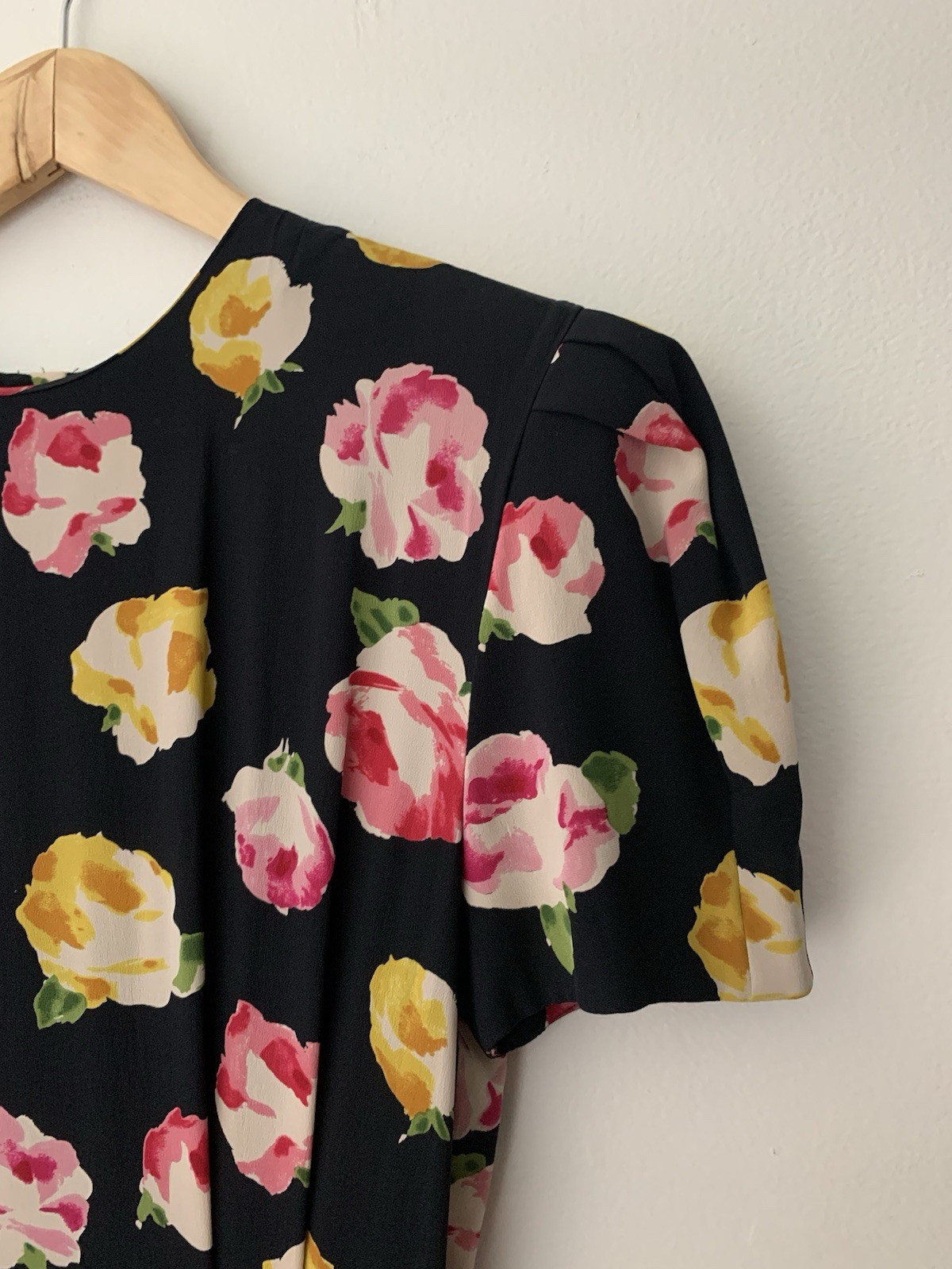 Vintage Albert Nipon 100% Silk Floral 80s 4 Pleated Layered Puff Button Back
