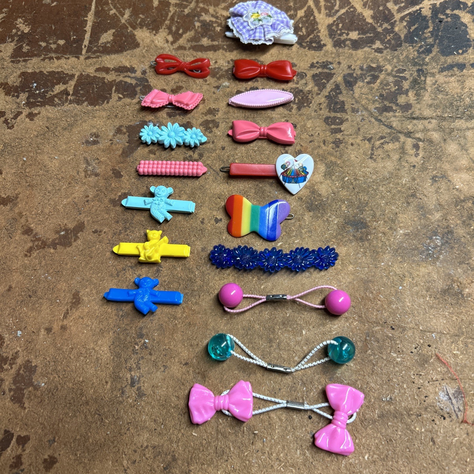 Vintage Kids Barrettes And Hair Tie Lot Some Goody Some Not See Description.