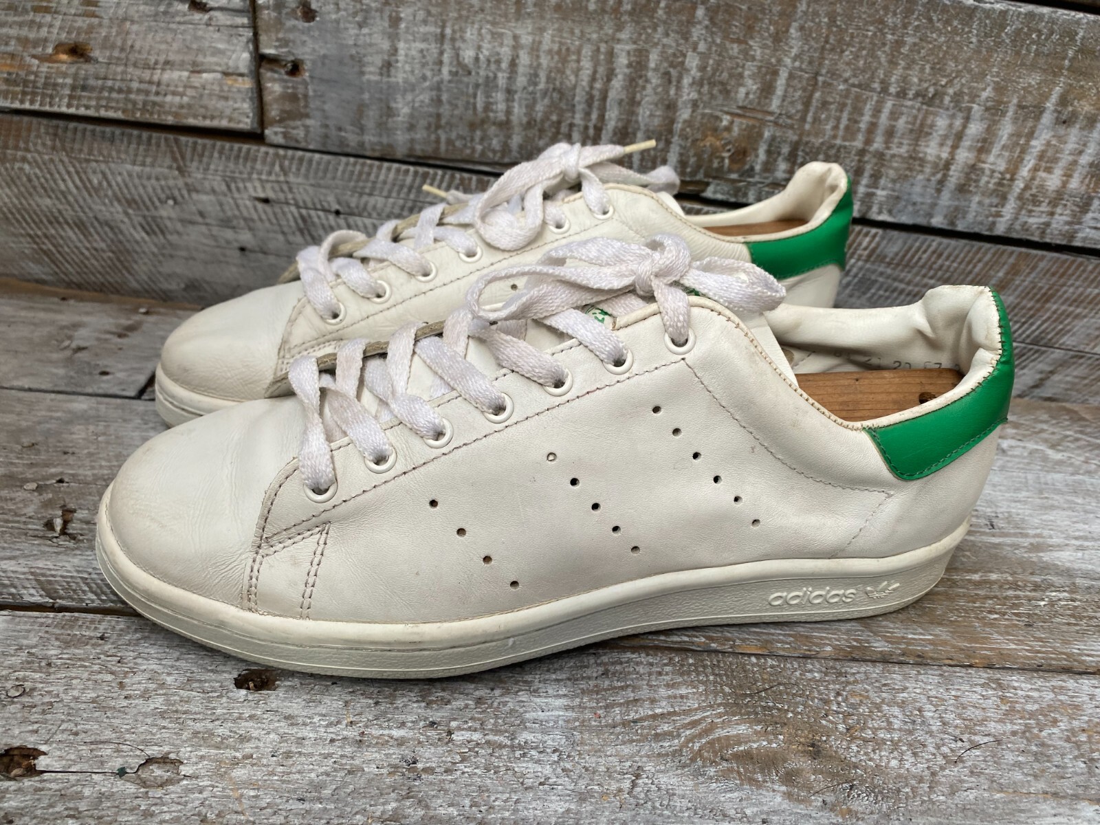 Vintage 80’s Adidas Stan smith white low-top sneakers, made in slovakia sz 42