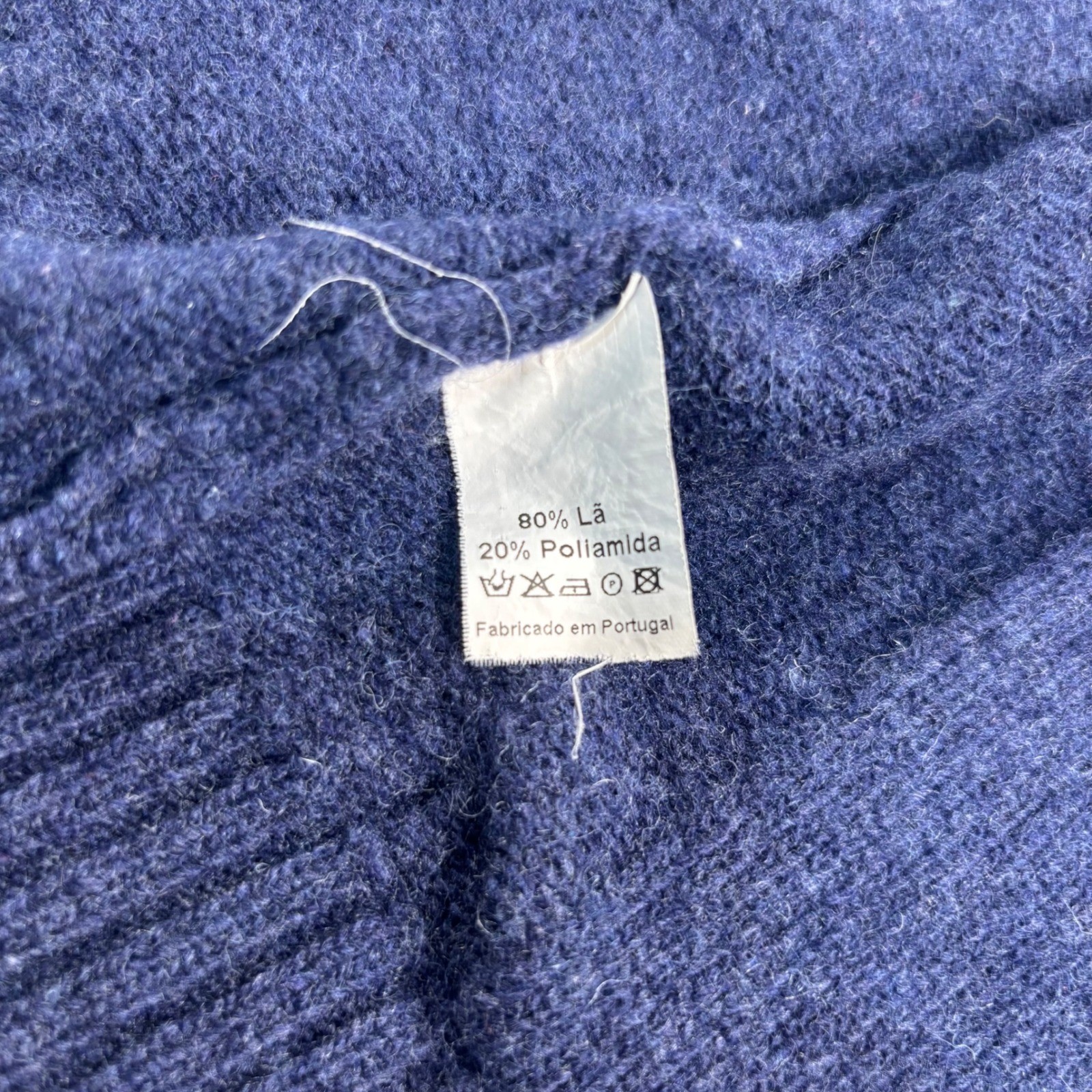 vintage 90s best guest wool premium knit wear navy blue fleece sweater old money